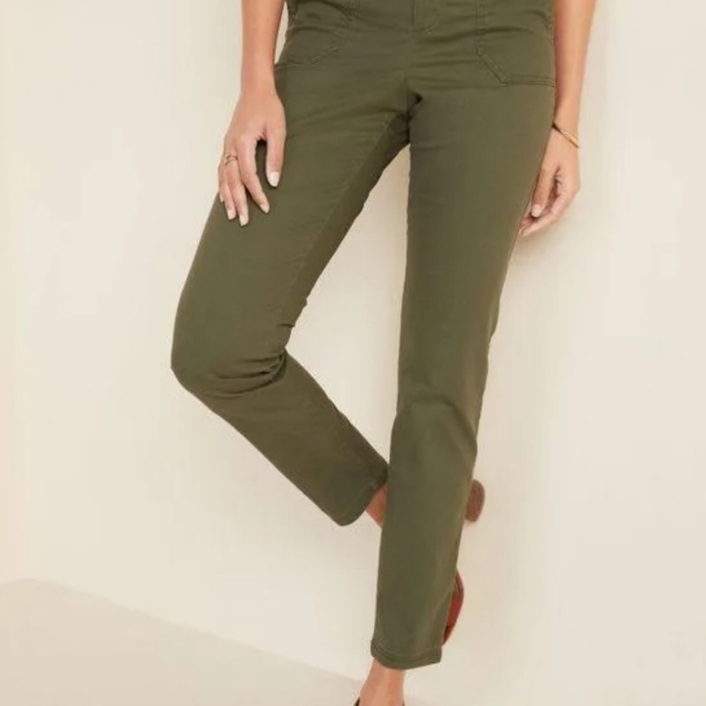 NEW OLD NAVY Green Pixie Pant Size 12